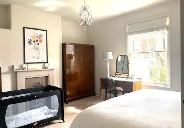 Holiday home Garden House Beautiful House In The Heart Of *