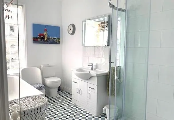 Garden House Beautiful House In The Heart Of Holiday home *